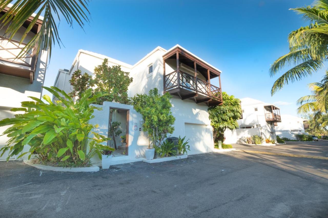 Caprice 9 - Oceanfront Villa - Gated Community With Pool Nassau Exteriér fotografie